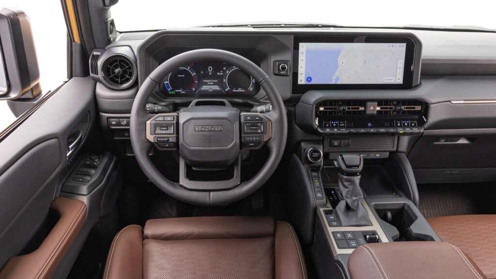Toyota Land Cruiser Prado interior